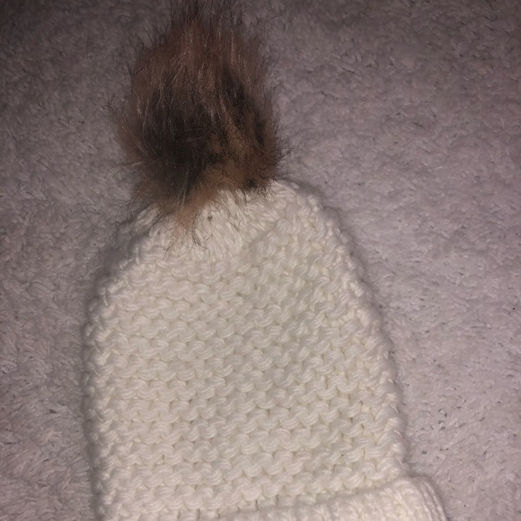 Hat - Picture 3 of 4